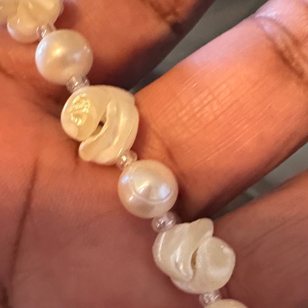 Cream Beaded Bracelet with Baroque Pearls - Picture 2 of 4